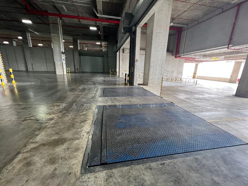 Ramp up warehouse with good ventilation, Boon Lay / Jurong / Tuas, 90,000 sqft, Warehouse For Rent, by Damien Choo, 25612911 - CommercialGuru.com.sg