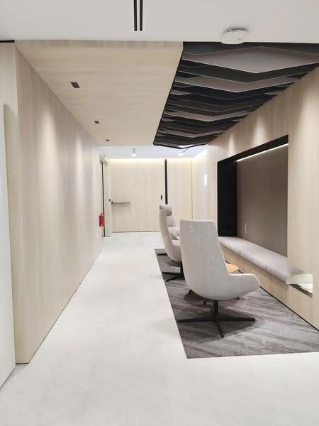 Collyer Quay Centre, 16 Collyer Quay, Boat Quay / Raffles Place / Marina, 8,880 sqft, Office For Rent, by Janet Tsc ( 张曉菁 ), 25613555 - Corridor - CommercialGuru.com.sg
