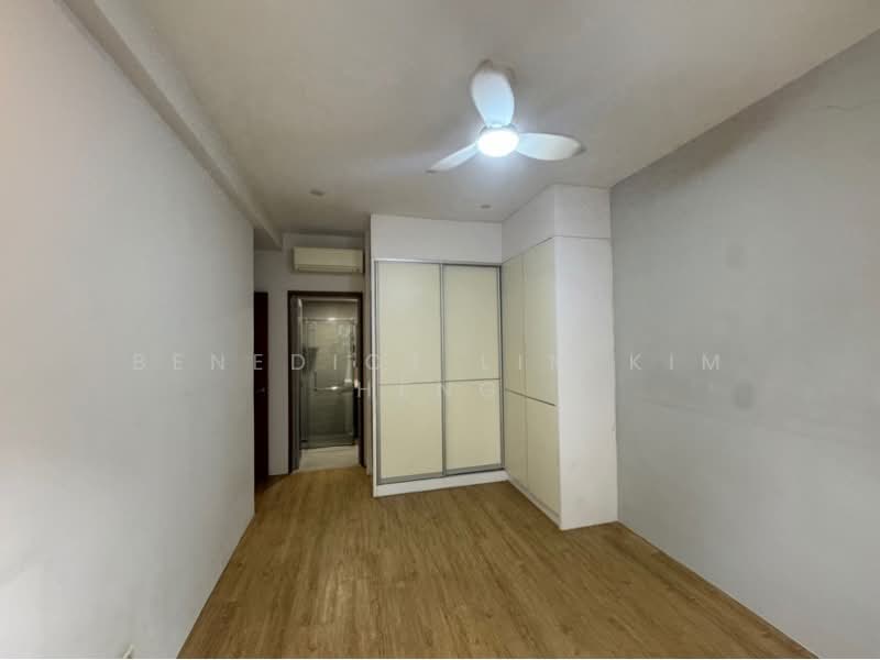 Regent Park, , 3 Bedrooms, 1,227 sqft, Condominium For Rent, by Benedict Lim Kim Heng, 25613572 - PropertyGuru.com.sg