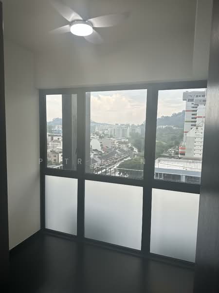 The LINQ @ Beauty World, 118 Upper Bukit Timah Road, 2 Bedrooms, 549 sqft, Condominium For Rent, by Petrina Ngo, 25613669 - Common room view - PropertyGuru.com.sg