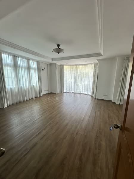 Dunearn Road Detach house, Dunearn Road., 6 Bedrooms, 5,000 sqft, Detached House For Rent, by Er Kang Lin, 25614094 - PropertyGuru.com.sg