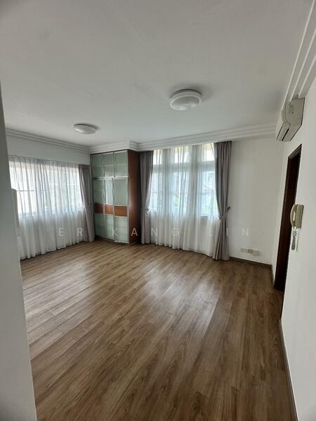 Dunearn Road Detach house, Dunearn Road., 6 Bedrooms, 5,000 sqft, Detached House For Rent, by Er Kang Lin, 25614094 - PropertyGuru.com.sg