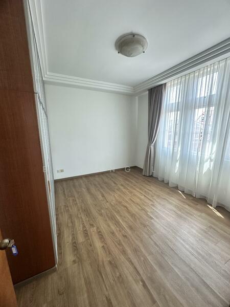 Dunearn Road Detach house, Dunearn Road., 6 Bedrooms, 5,000 sqft, Detached House For Rent, by Er Kang Lin, 25614094 - PropertyGuru.com.sg