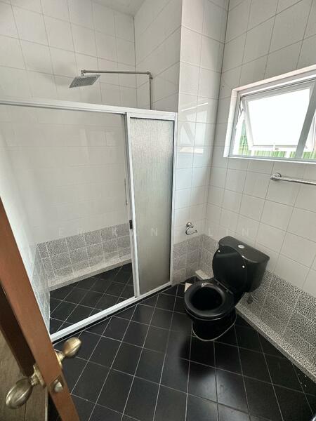 Dunearn Road Detach house, Dunearn Road., 6 Bedrooms, 5,000 sqft, Detached House For Rent, by Er Kang Lin, 25614094 - PropertyGuru.com.sg