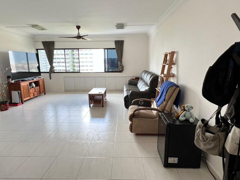 Spacious and bright Living Room