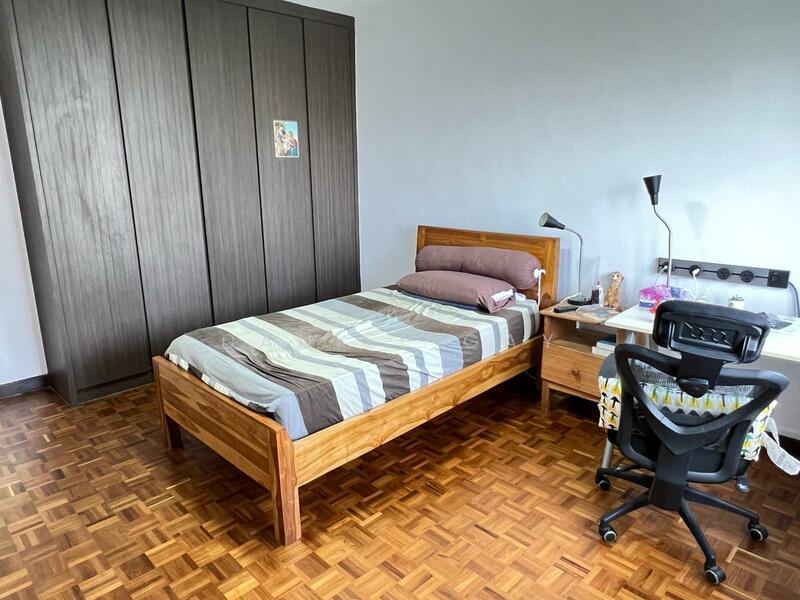 Good size common bedroom 1