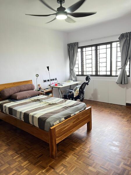 Good size common bedroom 1