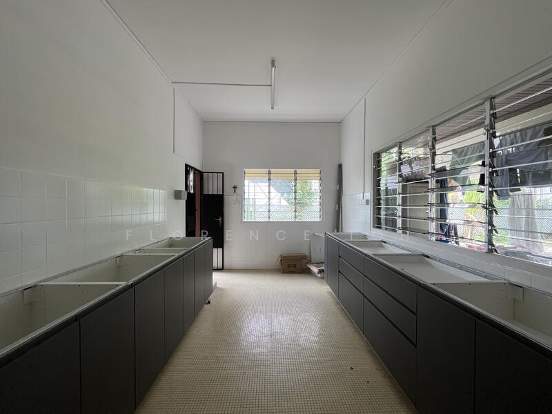 For Rent - Mountbatten road Detached House