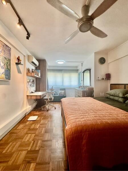 For Sale - 406 Pandan Gardens