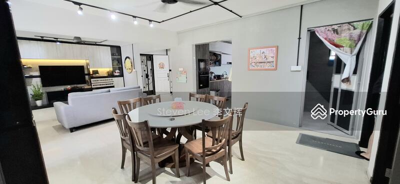 For Sale - 654 Hougang Avenue 8
