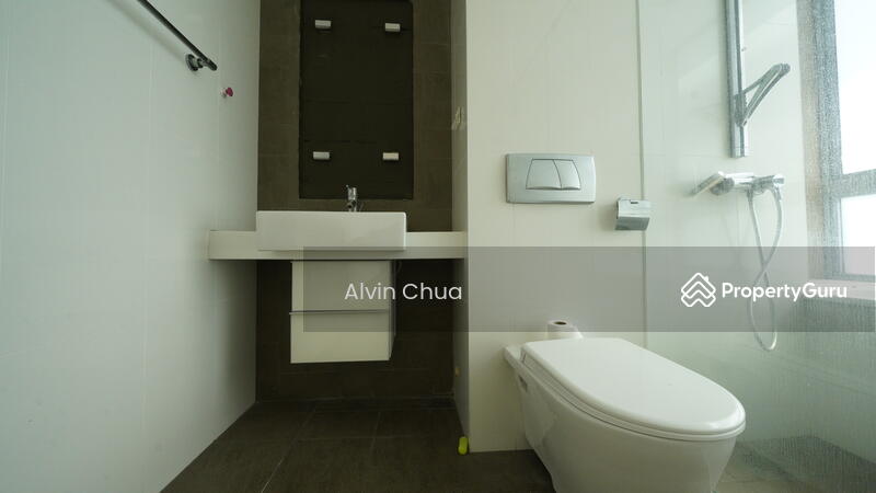 Master Ensuite bathroom
