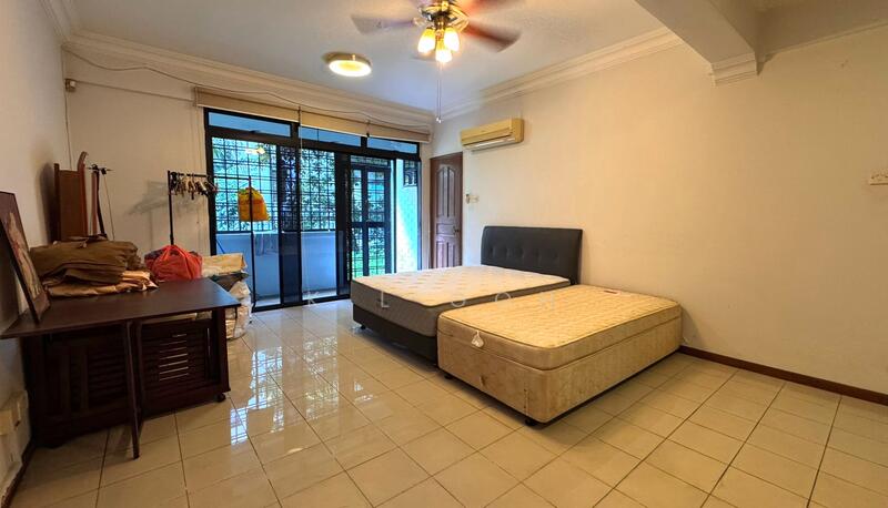 For Sale - ⭐️⭐️LANDED7772@2 STOREY TERRACE WITH BASEMENT WALK TO MRT, 1KM TO PEI HWA. ☎️ 8382.. 7772