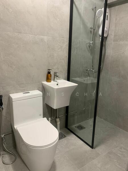 574 Hougang Street 51, 574 Hougang Street 51, Hougang / Punggol / Sengkang, Room Rental, 120 sqft, HDB Flat For Rent, by Dennis Chia, 25615526 - Bathroom - PropertyGuru.com.sg