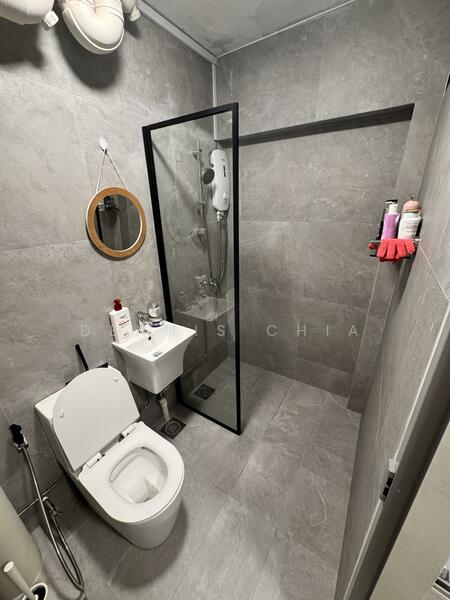 574 Hougang Street 51, 574 Hougang Street 51, Hougang / Punggol / Sengkang, Room Rental, 120 sqft, HDB Flat For Rent, by Dennis Chia, 25615526 - Bathroom - PropertyGuru.com.sg