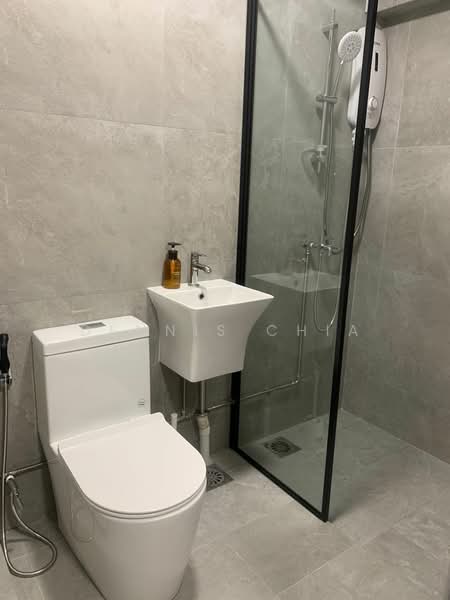 574 Hougang Street 51, 574 Hougang Street 51, Room Rental, 120 sqft, HDB Flat For Rent, by Dennis Chia, 25615528 - Bathroom - PropertyGuru.com.sg