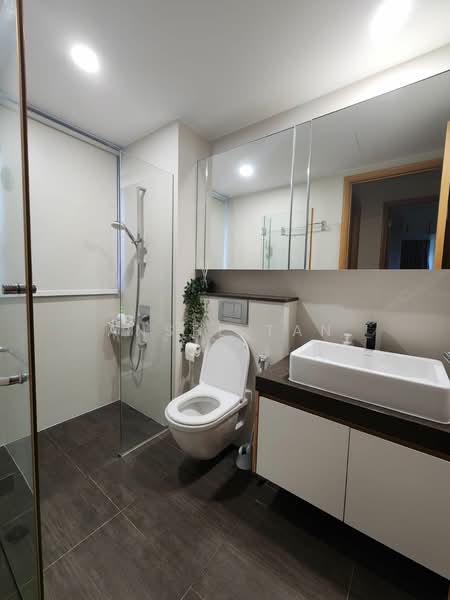 Modern Queen Bedroom near Kovan MRT, Jalan Pelikat, Room Rental, 100 sqft, Apartment For Rent, by Ansel Tan, 25615642 - PropertyGuru.com.sg