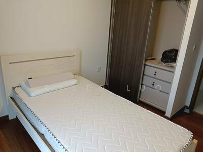 For Rent - The Visionaire