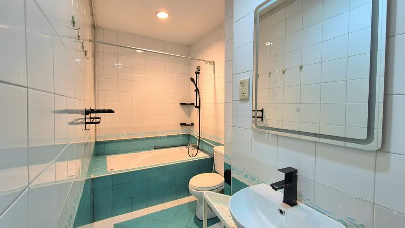 Master Bedroom Ensuite 2