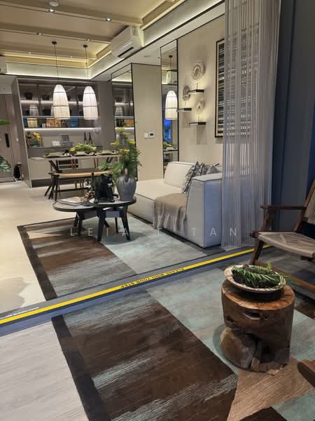 Union Square Residences Condominium For Sale at S$ 2,600,000 | PropertyGuru Singapore - Living Room