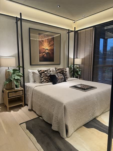 Union Square Residences Condominium For Sale at S$ 2,600,000 | PropertyGuru Singapore - Bedroom