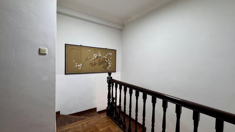 For Sale - ⭐⭐LANDED7772@2 STOREY TERRACE BEAUTY WORLD MRT (D21) 4rm