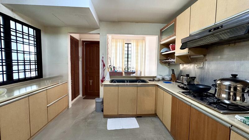 For Sale - ⭐⭐LANDED7772@2 STOREY TERRACE BEAUTY WORLD MRT (D21) 4rm