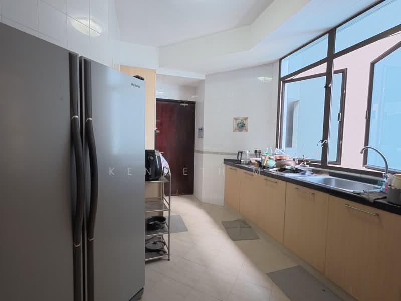 Parc Oasis, 35 Jurong East Avenue 1, Room Rental, 150 sqft, Condominium For Rent, by Kenneth Ma, 25616322 - Kitchen - PropertyGuru.com.sg