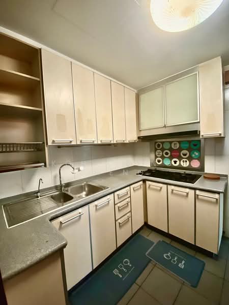 Park Green, 2 Rivervale Link, 3 Bedrooms, 1,195 sqft, Condominium For Rent, by Koh Cheng Cheng, 25616593 - Kitchen - PropertyGuru.com.sg