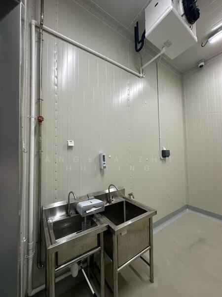 CT Foodchain, 200 Pandan Loop, 3,596 sqft, Factory / Workshop (B2) For Sale, by Angela Zhu Huiting, 25616672 - Kitchen - CommercialGuru.com.sg