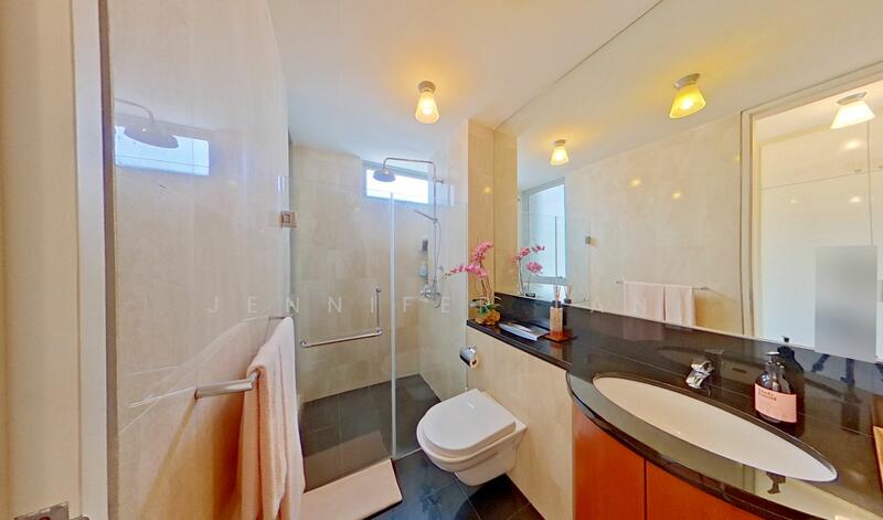 Lighthouse, 161 Jalan Loyang Besar, Changi Airport / Changi Village, 2 Bedrooms, 1,797 sqft, Condominium For Sale, by Jennifer Tan, 25616981 - Master Bathroom - PropertyGuru.com.sg