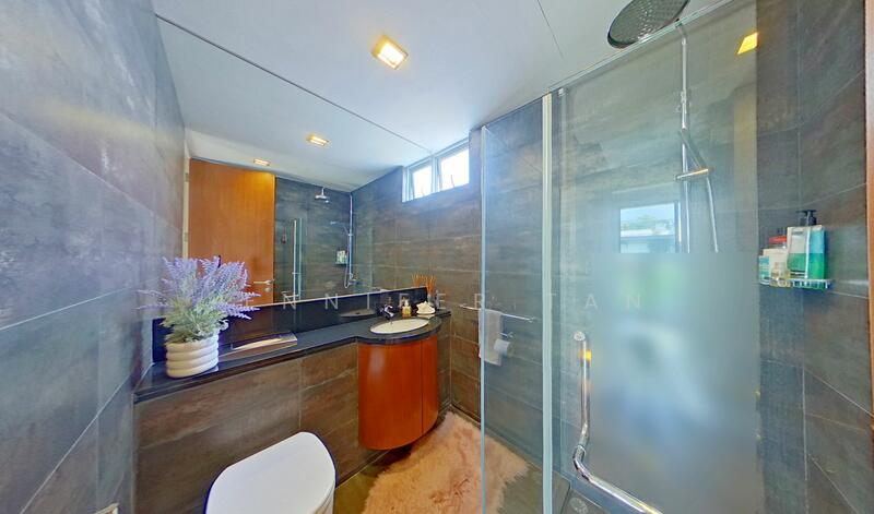 Lighthouse, 161 Jalan Loyang Besar, Changi Airport / Changi Village, 2 Bedrooms, 1,797 sqft, Condominium For Sale, by Jennifer Tan, 25616981 - Common Bathroom - PropertyGuru.com.sg