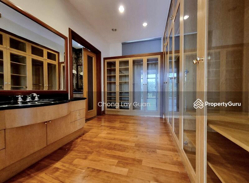master bedroom walk in wardrobe