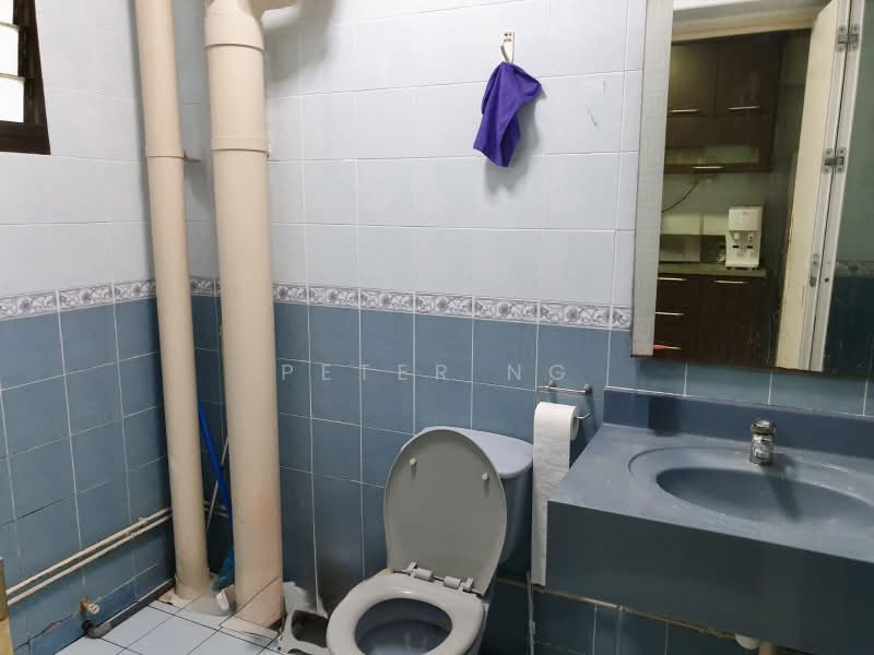 648A Jurong West Street 61, 648A Jurong West Street 61, 3 Bedrooms, 1,184 sqft, HDB Flat For Rent, by Peter Ng, 25617433 - Bathroom - PropertyGuru.com.sg
