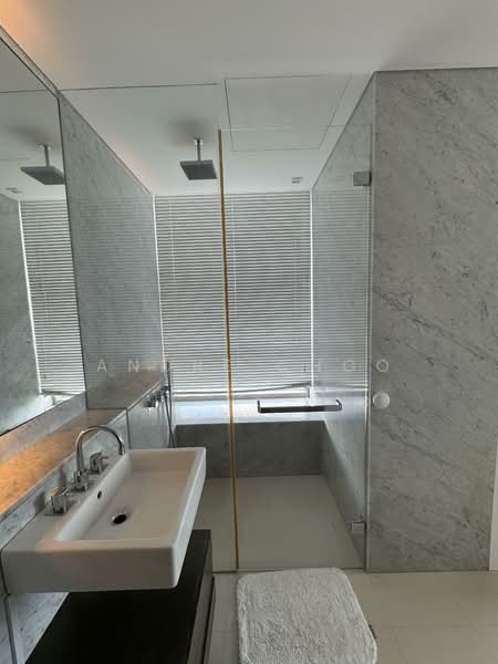 Scotts Square, 6 Scotts Road, 2 Bedrooms, 947 sqft, Apartment For Rent, by Andre Choo, 25617662 - Bathroom - PropertyGuru.com.sg