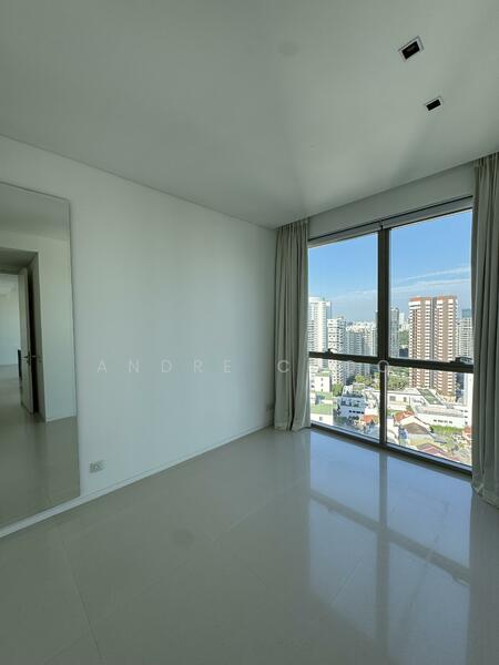 Scotts Square, 6 Scotts Road, 2 Bedrooms, 947 sqft, Apartment For Rent, by Andre Choo, 25617662 - Master Bedroom - PropertyGuru.com.sg