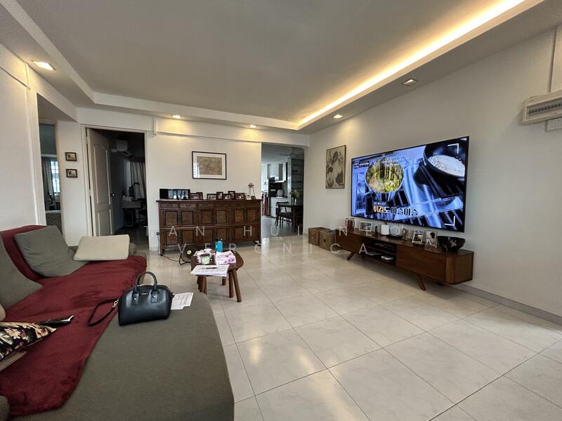 410 Commonwealth Avenue West, 410 Commonwealth Avenue West, Room Rental, 150 sqft, HDB Flat For Rent, by Tan Hui Neo Veronica, 25618072 - PropertyGuru.com.sg