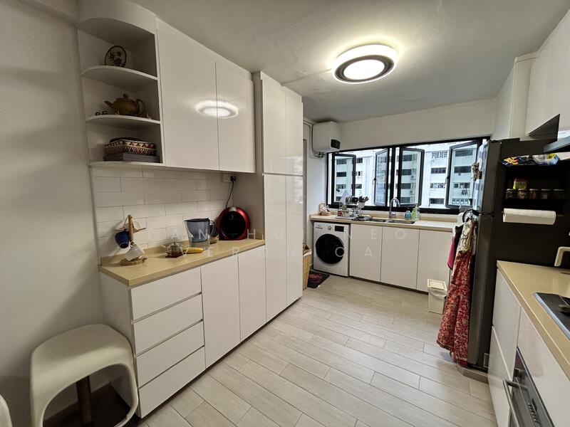 410 Commonwealth Avenue West, 410 Commonwealth Avenue West, Room Rental, 150 sqft, HDB Flat For Rent, by Tan Hui Neo Veronica, 25618072 - PropertyGuru.com.sg