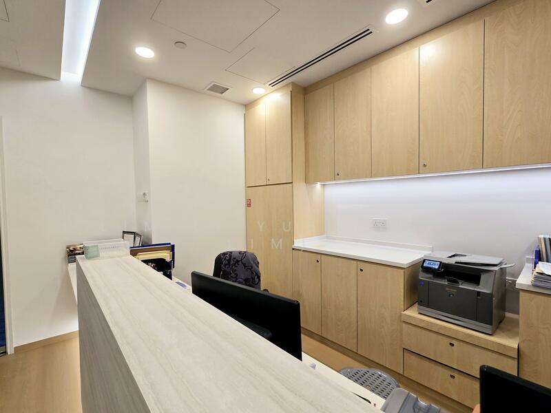 Gleneagles Hospital, 6A Napier Road, Tanglin / Holland / Bukit Timah, 216 sqft, Medical For Rent, by Lim Li Yuen (LY Lim), 25618118 - Reception Area including Cabinet Space - CommercialGuru.com.sg