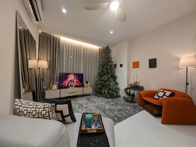 For Rent - Highland Road