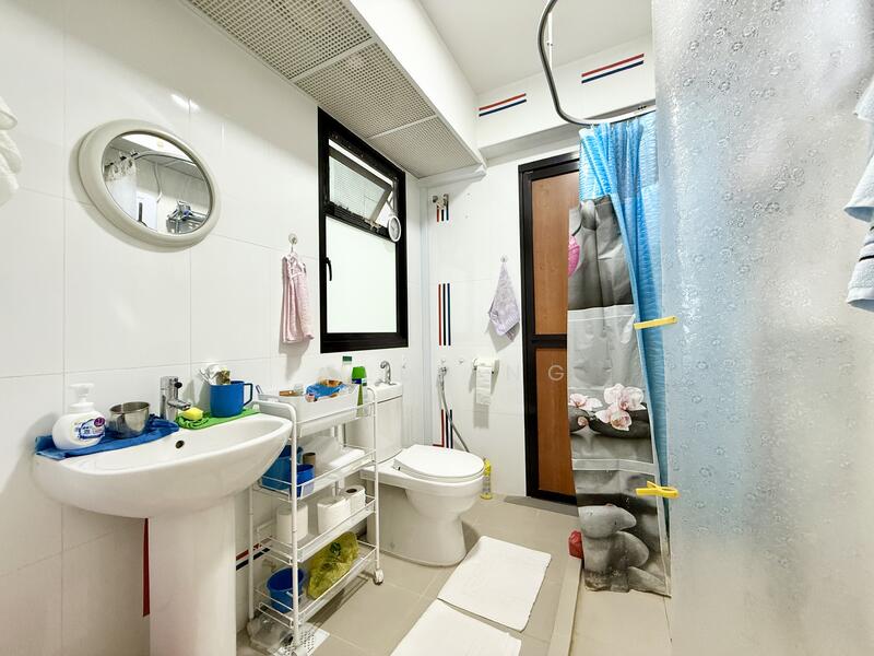 For Sale - 998A Buangkok Crescent