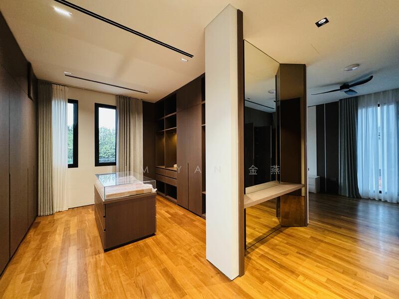 For Sale - Brand new/luxury bungalow, 4 levels with lift & pool, bright basement with build-in wine cellar