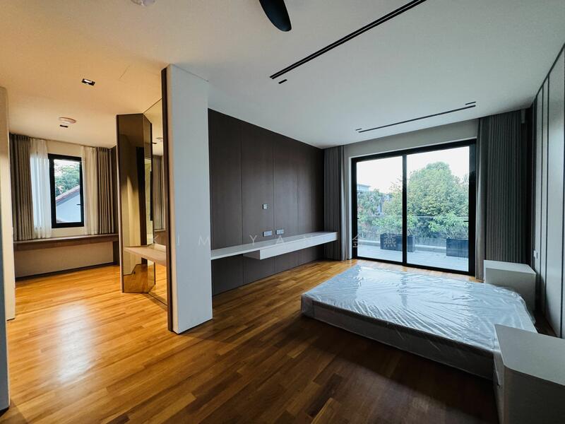 For Sale - Brand new/luxury bungalow, 4 levels with lift & pool, bright basement with build-in wine cellar