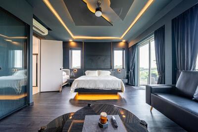 For Sale - Roots @ Transit