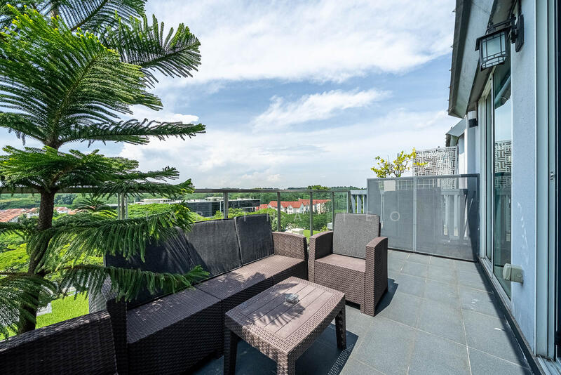 For Sale - Roots @ Transit