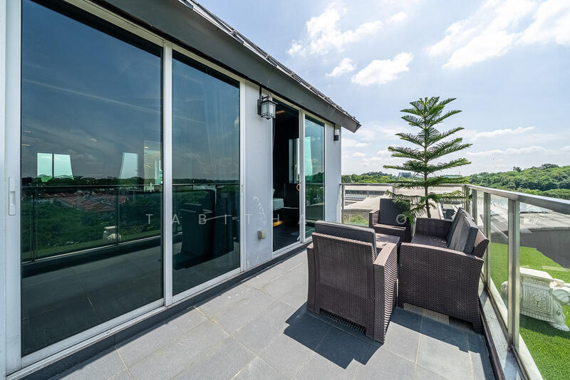 For Sale - Roots @ Transit