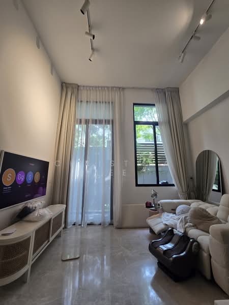 For Sale - The Enclave Holland