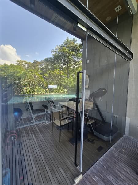 For Sale - The Enclave Holland