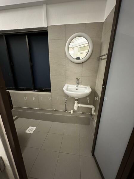 78 Moh Guan Terrace, 78 Moh Guan Terrace, Studio, 250 sqft, Apartment For Rent, by Melvin Tang, 25619077 - Bathroom - PropertyGuru.com.sg