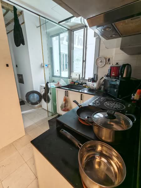 For Rent - The Lakeshore