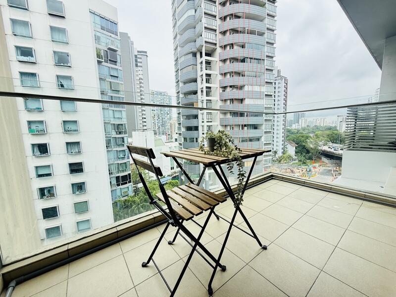 R5 Balcony